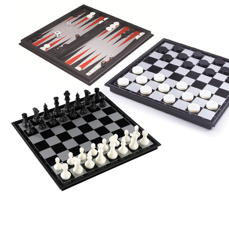 Board Game Yearbook - 折りたたみ式マグネットチェス・チェッカー・バックギャモンゲームボード 3in1 家族の集まりに最適な卓上ゲーム