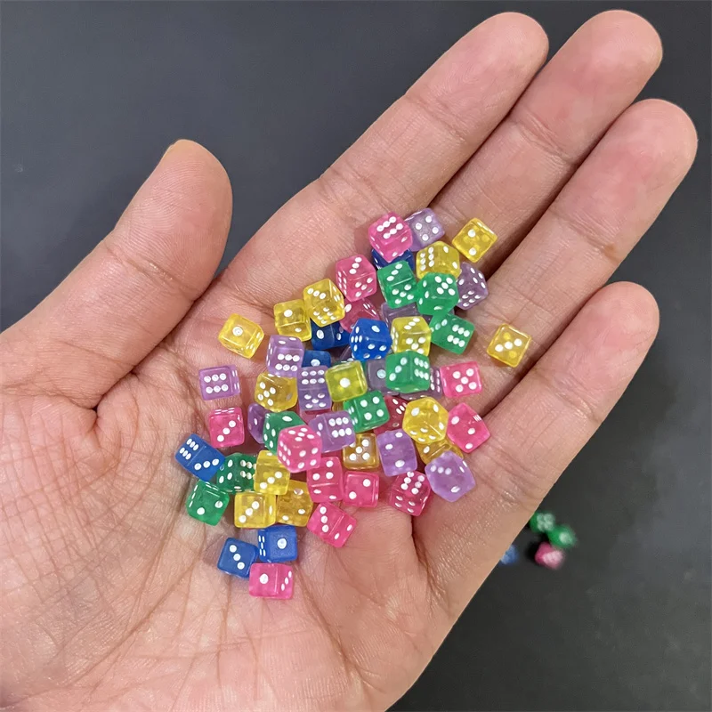 ボードゲーム用の標準の6面キューブ,透明,アクリル,直角,点 - Board Game Sequence のレビューと価格